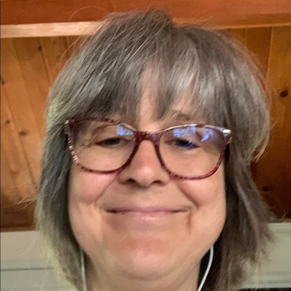 Meet your Posher, Felicia